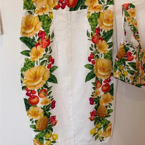 FARM Rio Off-White Picnic Flowers Premium Linen Crop Top and skirt Size M - Picture 10 of 10